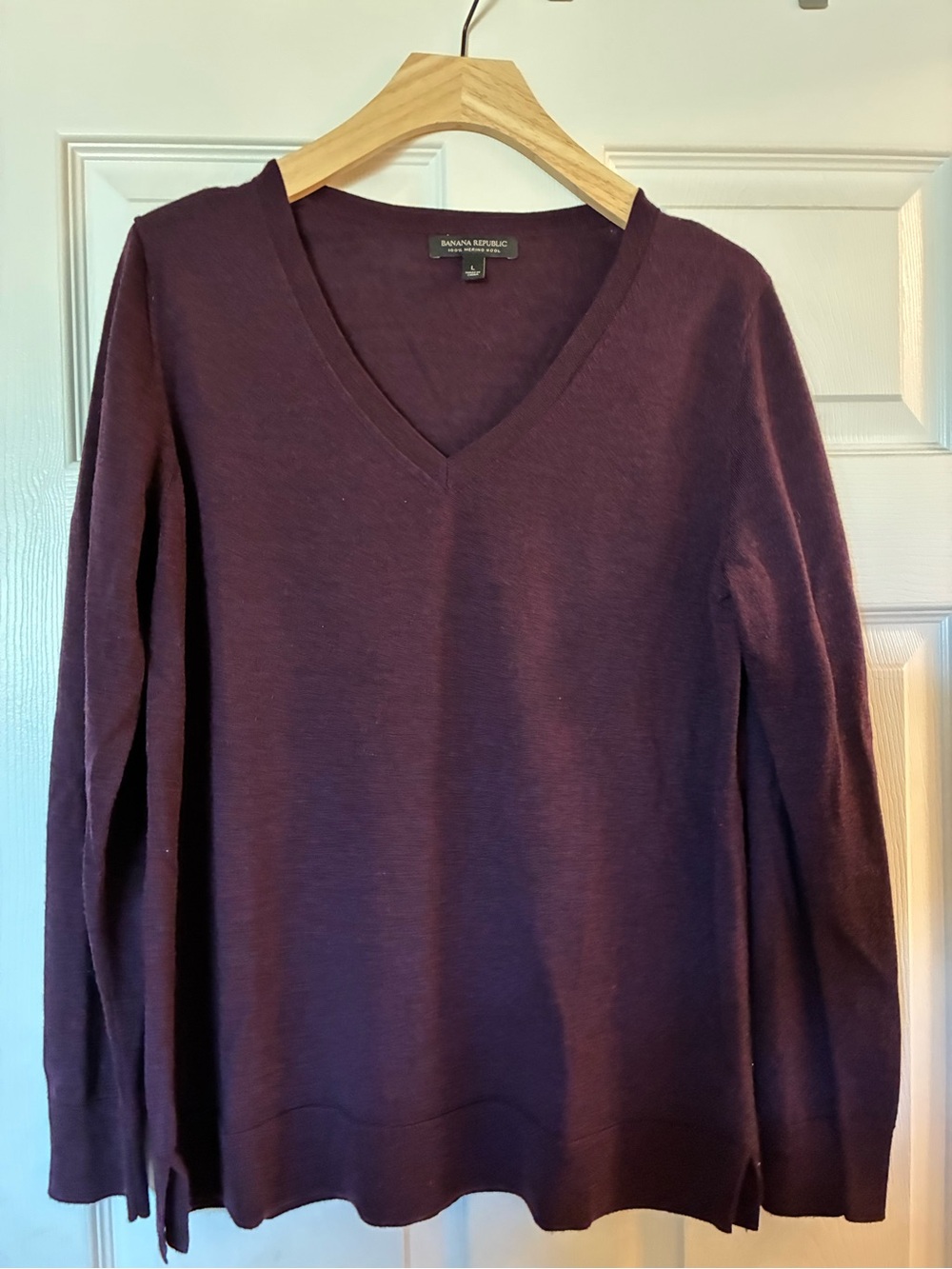 Banana Republic Women's Plum V-Neck Sweater